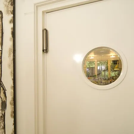 Lieu De Ruse Bed & Breakfast Breda